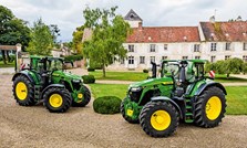 John Deere fornyer tre av sine viktigste traktorserier