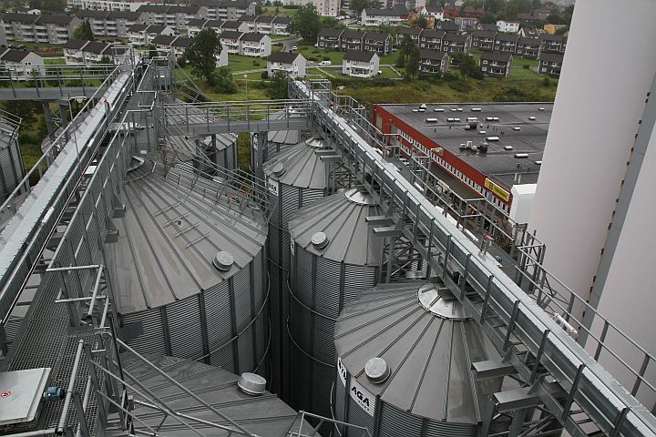 Kornsiloene til &Oslash;stfoldkorn