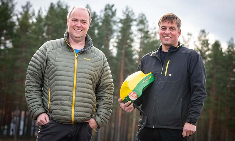 Ole Petter Venstad (t.v.) og Ola Sørlundsengen i Søve Samdrift