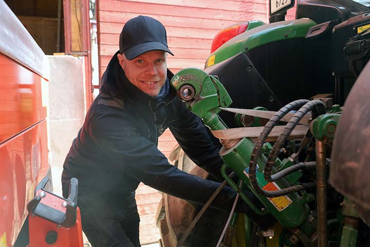 720x480 kobler p&aring; gj&oslash;dselspreder.jpg