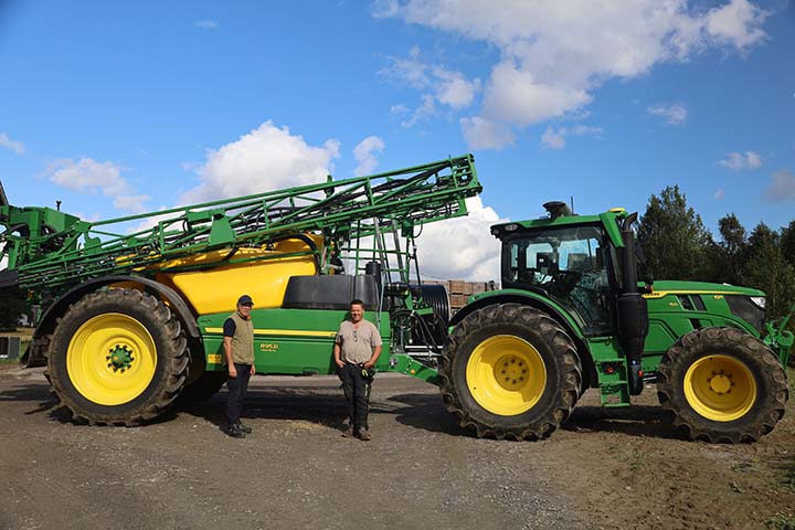 720x480 lang avstand foran sprøyta.jpg