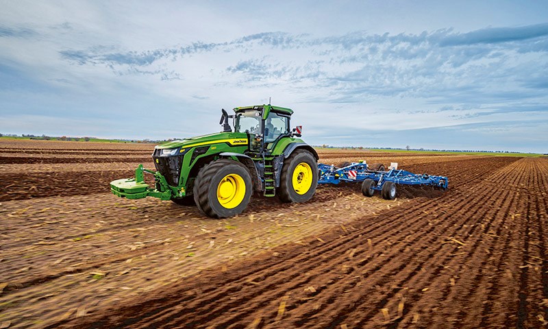 Tre nye traktorer i 8-serien