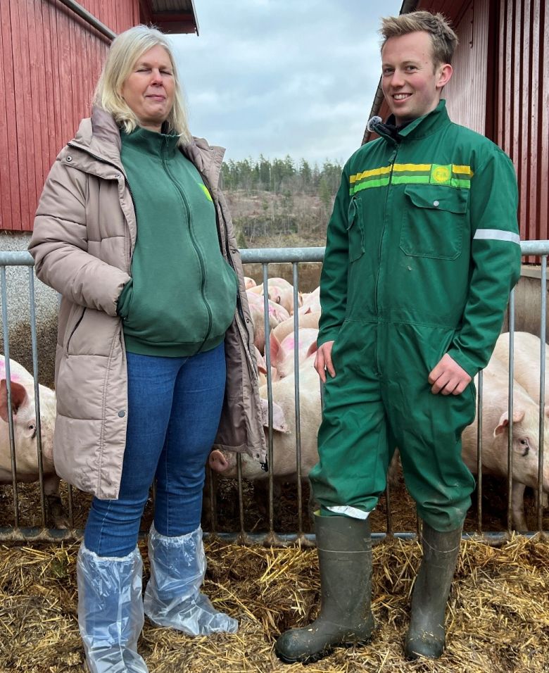 R&aring;dgiver og bonde med utegris