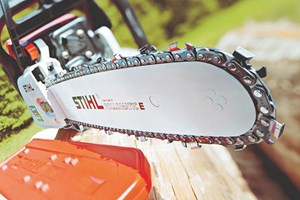 Riktig montering av kjede og sverd på motorsag